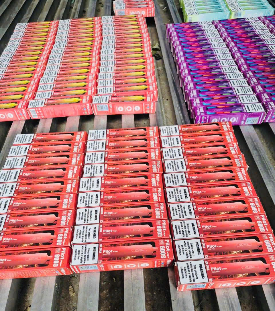 Khởi tố vụ buôn lậu 'khủng' hơn 65.000 thiết bị thuốc lá điện tử- Ảnh 1. Khởi tố vụ buôn lậu 'khủng' hơn 65.000 thiết bị thuốc lá điện tử- Ảnh 1.