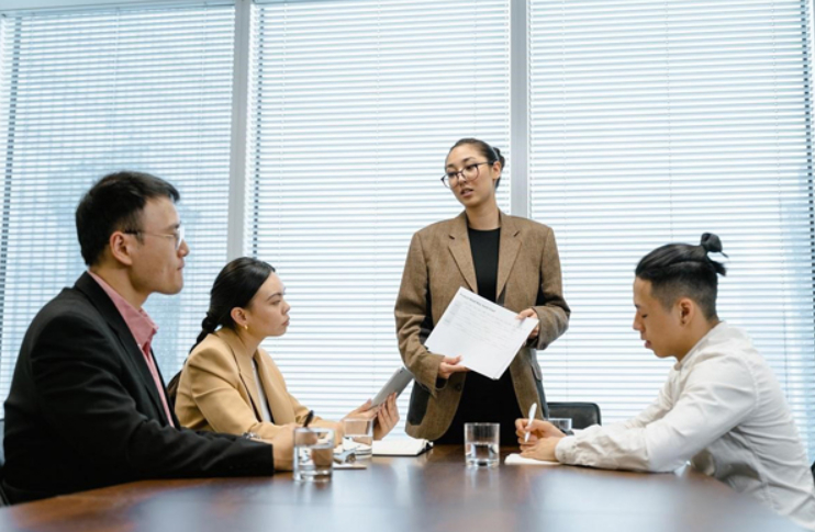 Sếp bảo cần người tham dự 1 cuộc họp quan trọng, ai cũng từ chối khéo nên tôi đành nhận lời: Không ngờ 1 tháng sau được thăng chức- Ảnh 1.