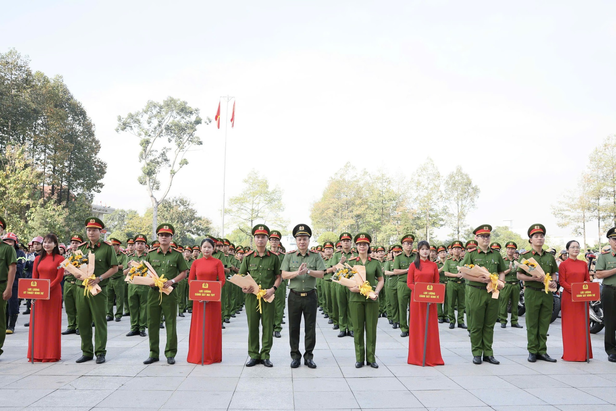 Lần đầu sau nhiều năm, TP.HCM kéo giảm tội phạm ngay mùa Tết 1 Lần đầu tiên tỉ lệ tội phạm TPHCM giảm trong cao điểm Tết - Ảnh 1.