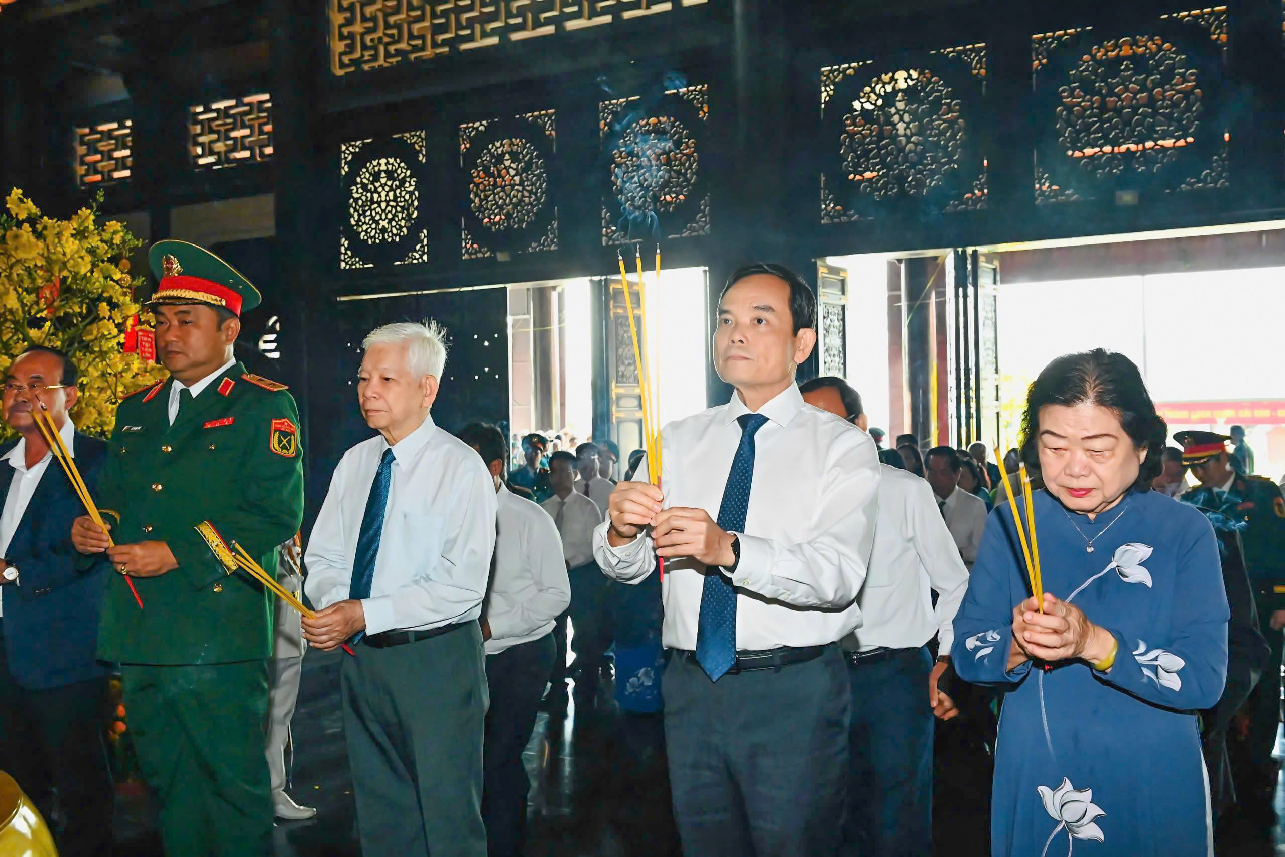 Lãnh đạo TP.HCM dự họp mặt truyền thống cách mạng Sài Gòn - Chợ Lớn - Gia Định - Ảnh 1.