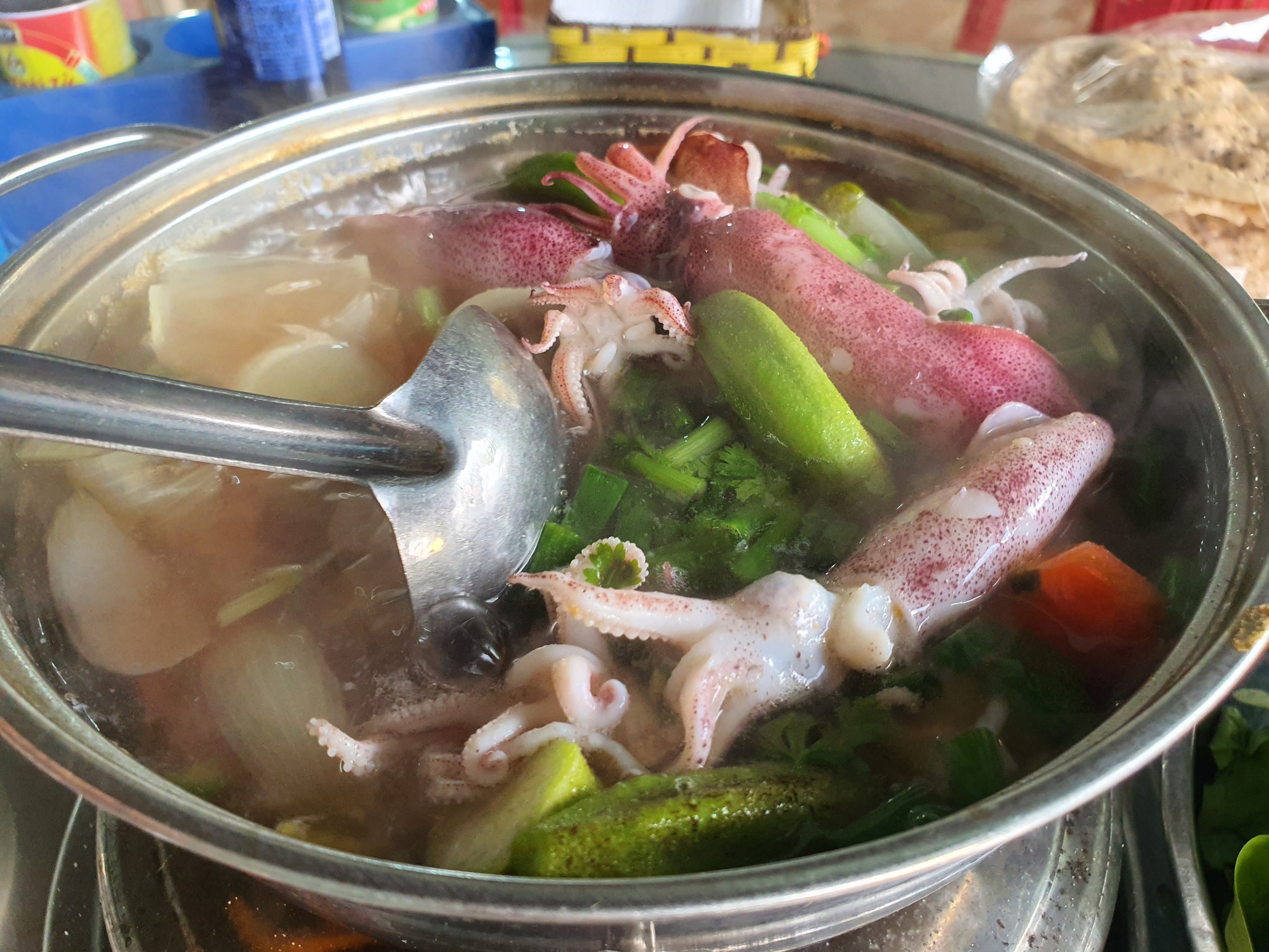 Lẩu mực Đại Lãnh – Tinh hoa vị biển nơi cực Đông Khánh Hòa - Ảnh 2.