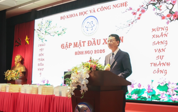Bộ trưởng Khoa học và Công nghệ Nguyễn Mạnh Hùng phát biểu trước cán bộ, nhân viên trong Bộ, ngày 23/2/2026. Ảnh: MST