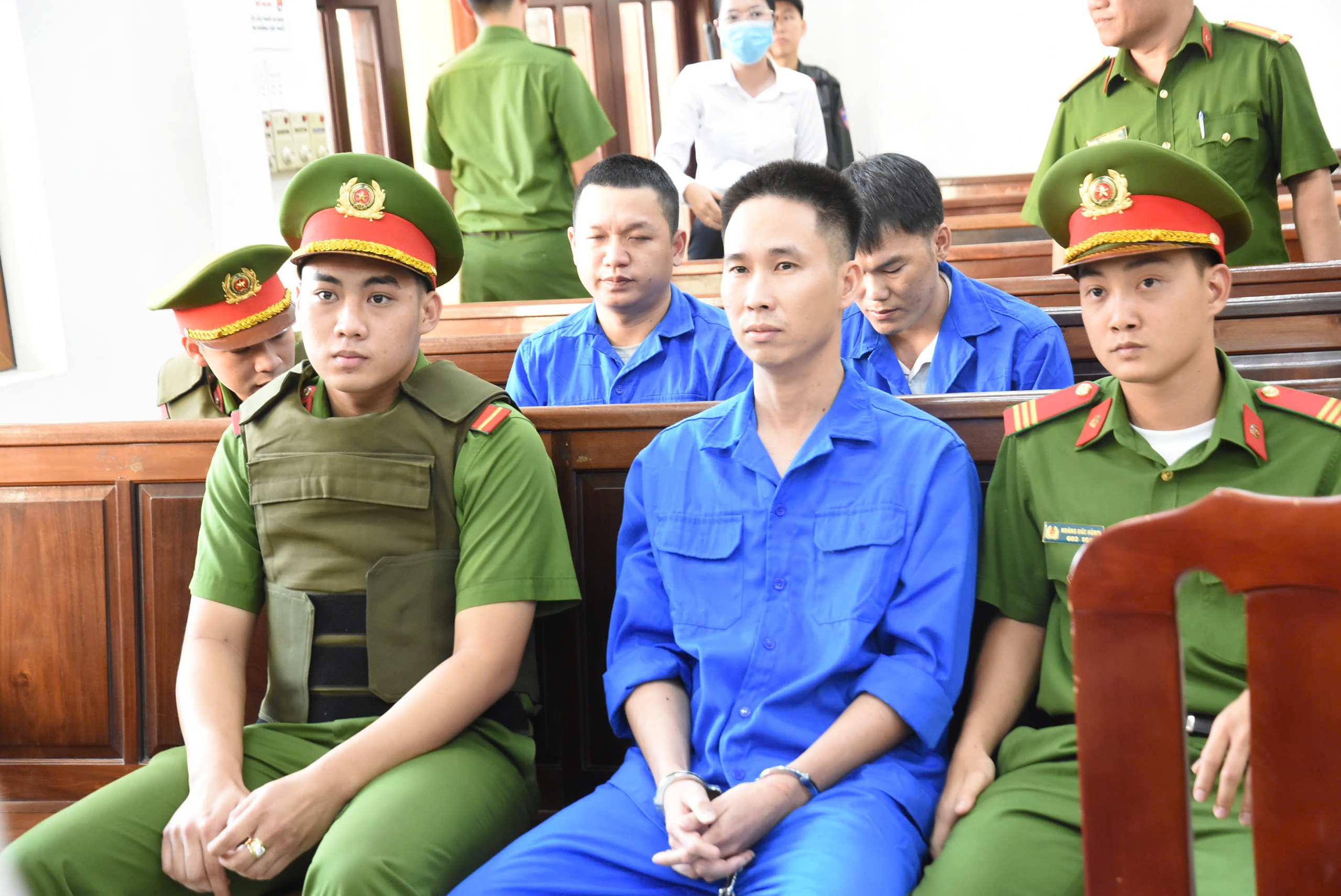 Vụ thảm án Đồng Nai: Lê Sỹ Tùng khai mua súng để giết người - Ảnh 1.