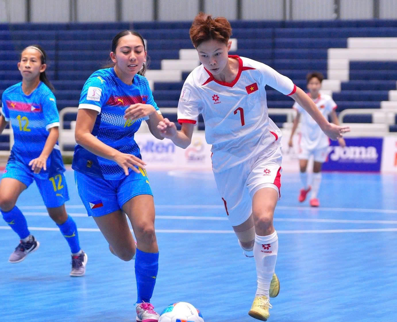 Lịch thi đấu futsal nữ Việt Nam - Myanmar hôm nay: Sáng cửa vào bán kết- Ảnh 1. Lịch thi đấu futsal nữ Việt Nam - Myanmar hôm nay: Sáng cửa vào bán kết- Ảnh 1.