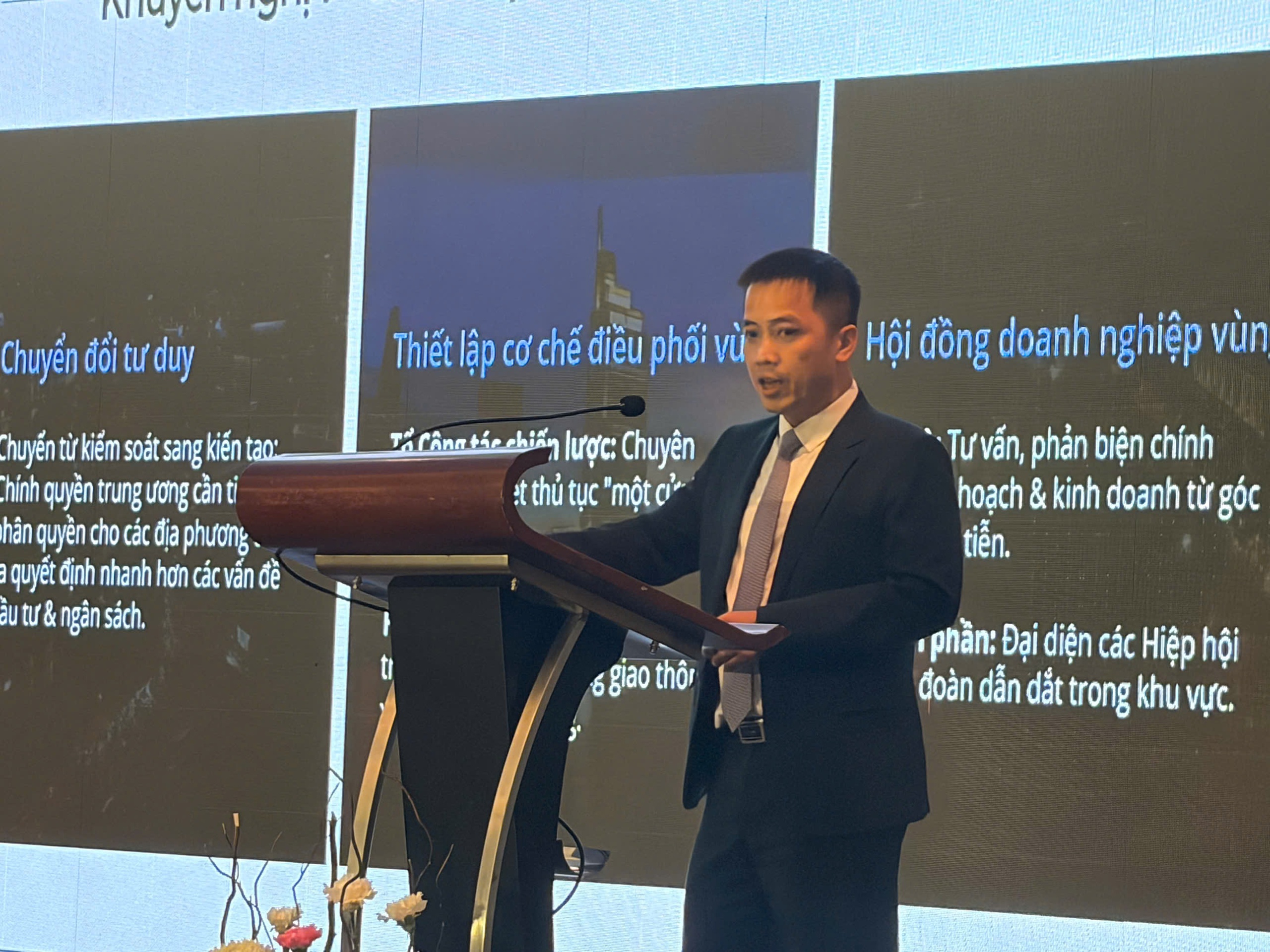 Liên kết vùng 'mở khóa' dòng vốn cho trung tâm kinh tế phía Nam - Ảnh 1.