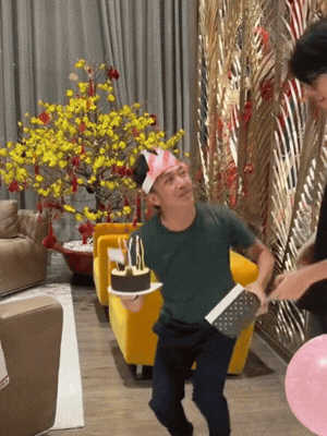 Lo dien trong biet thu nha Cuong Do La ngay