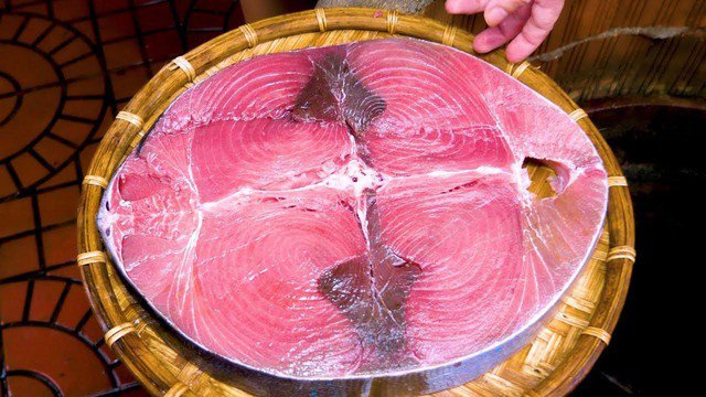 Loại cá nuôi lớn tế bào ung thư, ngon đến mấy người Việt cũng không nên ăn nhiều 3 Loại cá 'nuôi lớn' tế bào ung thư, ngon đến mấy người Việt cũng không nên ăn nhiều - 2