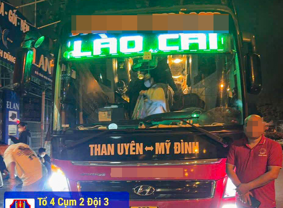 Loạt xe khách chở quá quy định, có xe 22 chỗ 'nhồi' 73 người, bị phạt tới hơn 278 triệu đồng - Ảnh 1.