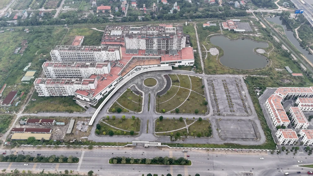 bệnh viện bỏ hoang Bệnh viện Bạch Mai Bệnh viện Việt Đức.jpg