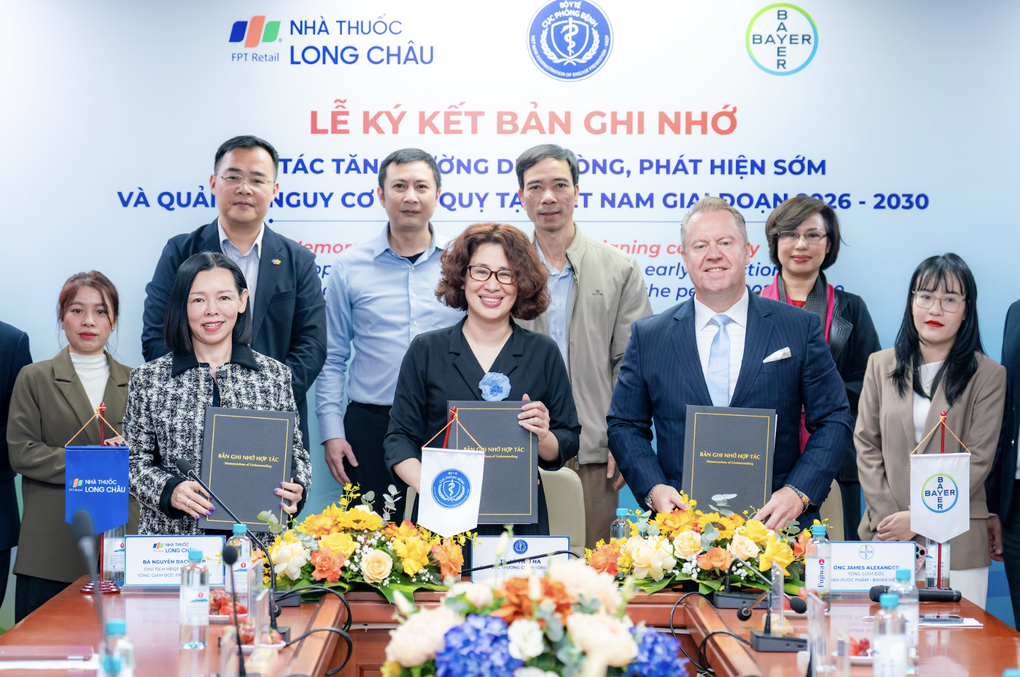 Long Châu và Bayer phối hợp Bộ Y tế triển khai chương trình phòng chống đột quỵ - 1