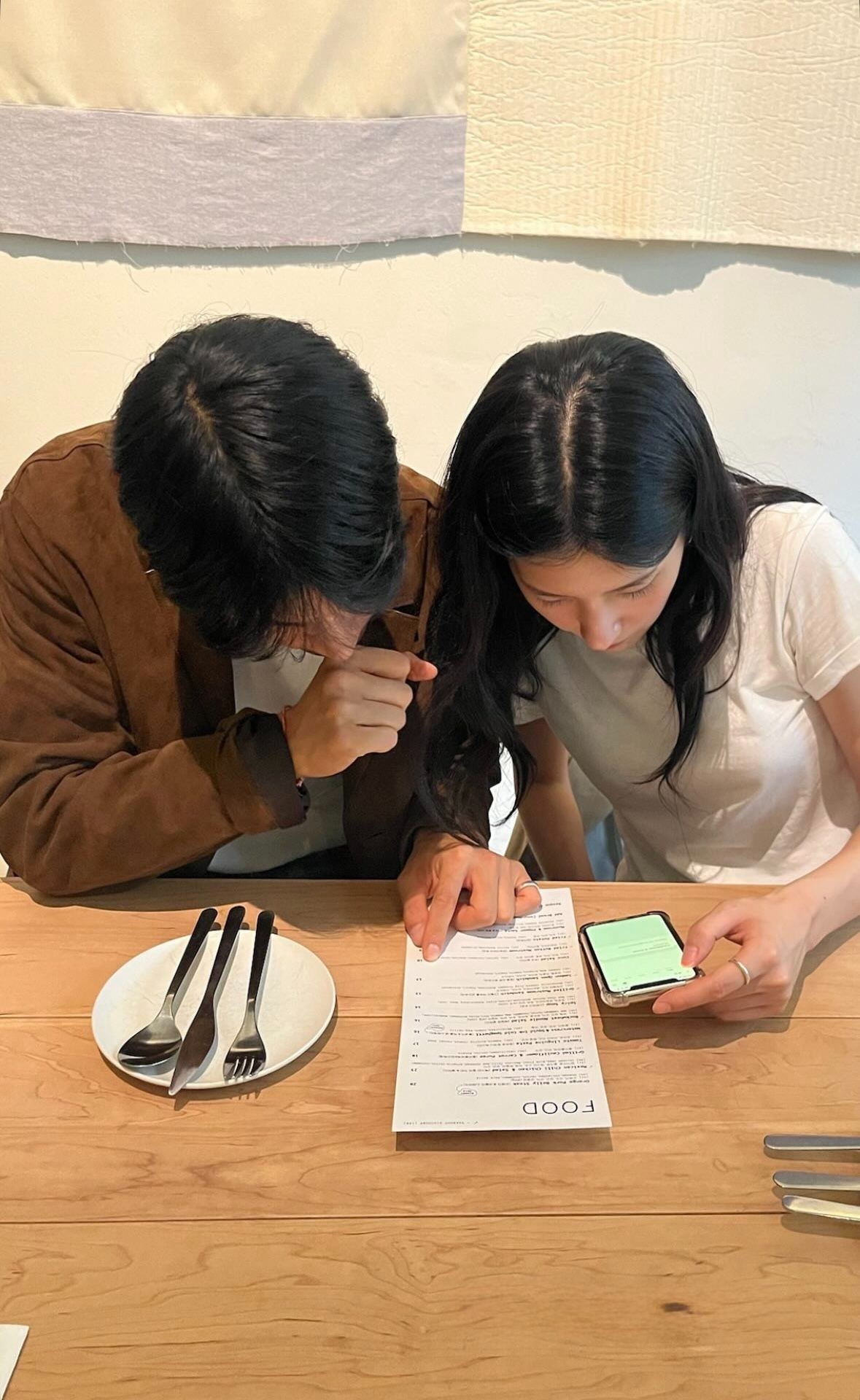 “Lương tháng bao nhiêu rồi?” - Vì sao bạn không nên công khai thu nhập với họ hàng- Ảnh 1. “Lương tháng bao nhiêu rồi?” - Vì sao bạn không nên công khai thu nhập với họ hàng- Ảnh 1.