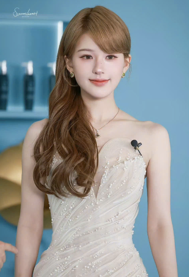 Lý Nhất Đồng cố tình làm bản sao Triệu Lộ Tư- Ảnh 8.