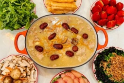 Món lẩu cháo bánh chưng ngon 'đỉnh nóc' giúp 'giải cứu' bánh chưng sau Tết