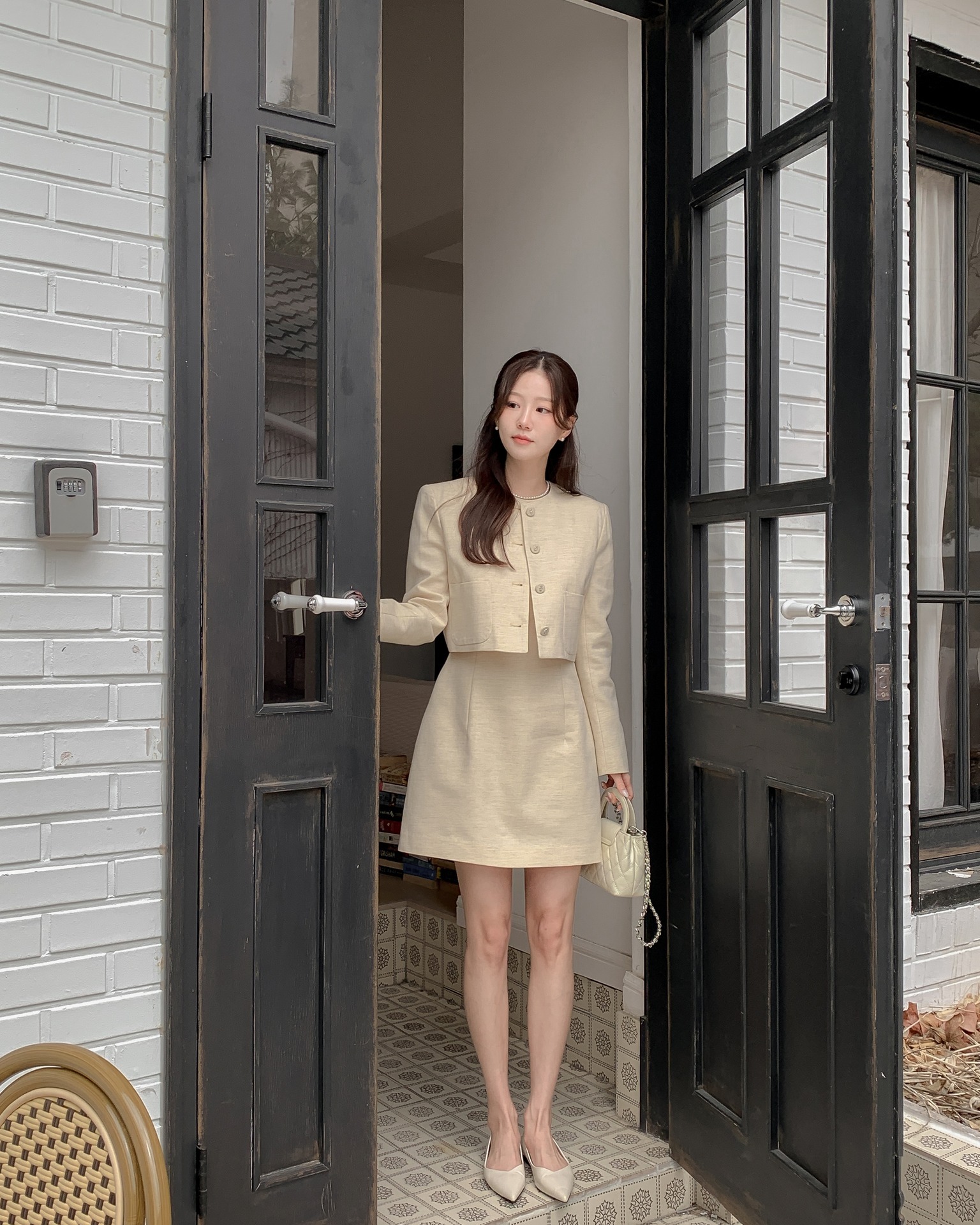 Mặc đẹp quá đơn giản với 4 công thức diện đồ màu be trẻ trung, chuẩn tinh tế- Ảnh 1.