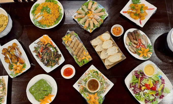 Mâm cỗ chay tại cơ sở mộc miên. Ảnh: Nhân vật cung cấp