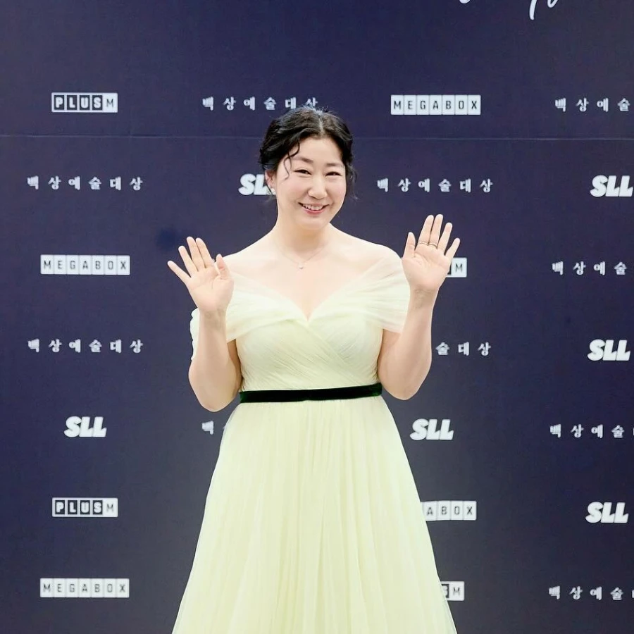 Mẹ quốc dân người Hàn giảm 14kg/năm, cài số lùi từ 50 tuổi về làm phụ nữ U40- Ảnh 1.