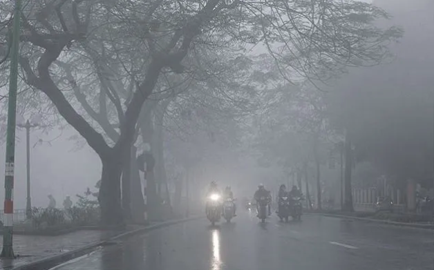 Miền Bắc sắp đón đợt không khí lạnh mới, sương mù bao phủ, nồm ẩm kéo dài- Ảnh 1. Miền Bắc sắp đón đợt không khí lạnh mới, sương mù bao phủ, nồm ẩm kéo dài- Ảnh 1.