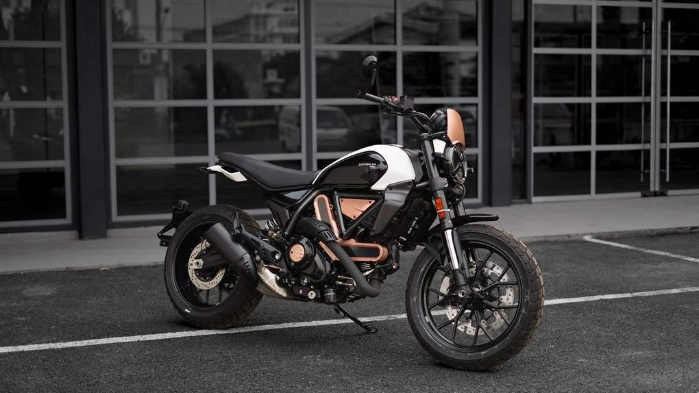 Mô tô giới hạn cả Việt Nam có đúng một chiếc, chốt giá ngang Kia Sonet - 1