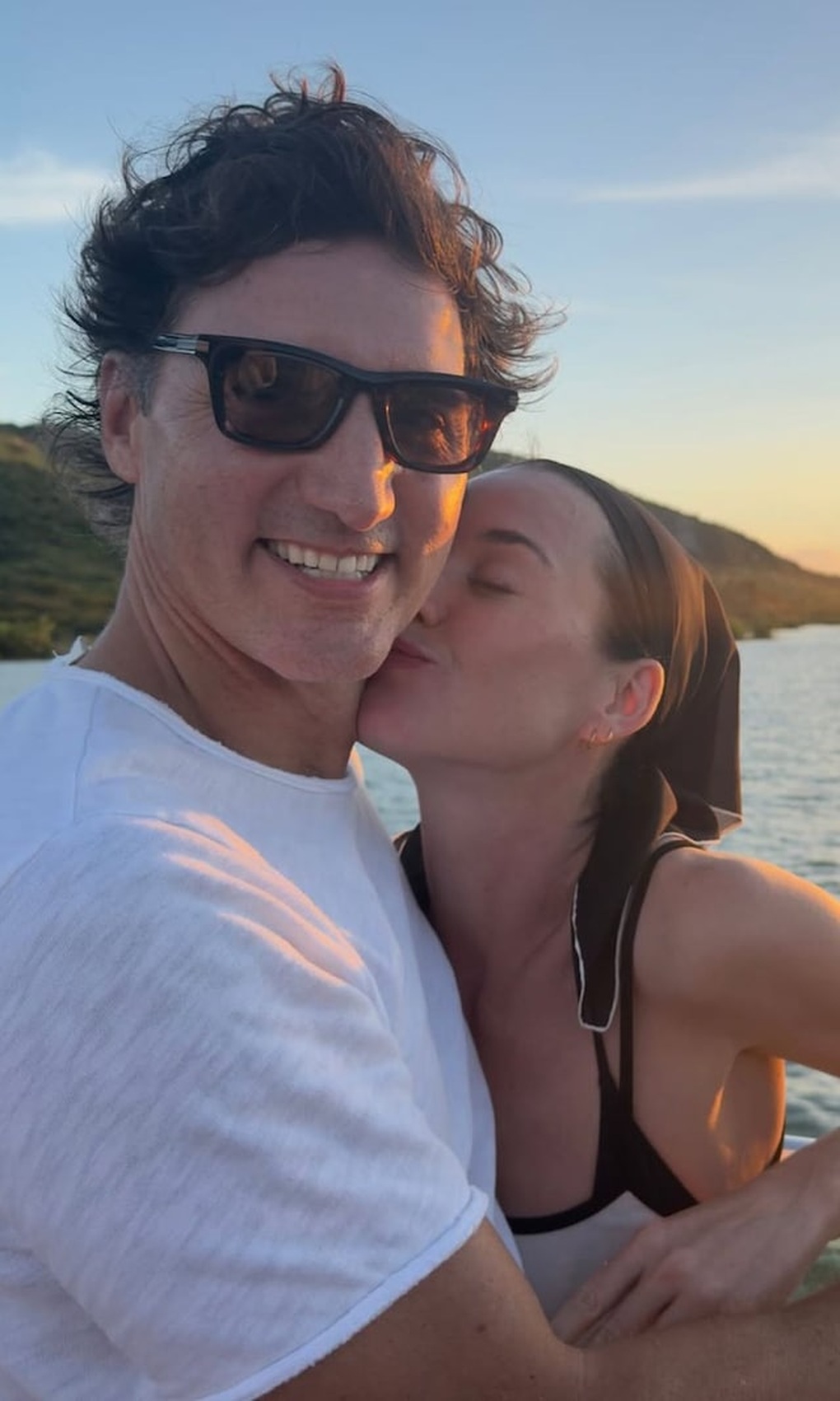 Mối quan hệ của Katy Perry và cựu Thủ tướng Canada ngày càng thắm thiết - 1