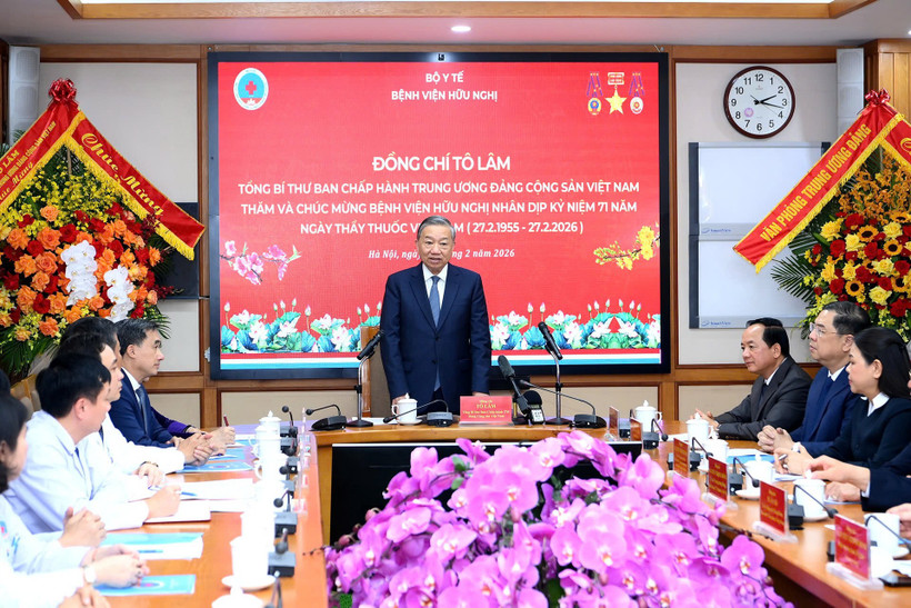 Tổng Bí thư Tô Lâm thăm Bệnh viện Hữu nghị nhân Ngày thầy thuốc Việt Nam 2026 - Ảnh 1. Tổng Bí thư Tô Lâm thăm Bệnh viện Hữu nghị nhân Ngày thầy thuốc Việt Nam 2026 - Ảnh 1.