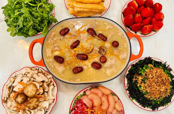 Món lẩu cháo bánh chưng ngon 'đỉnh nóc' giúp 'giải cứu' bánh chưng sau Tết- Ảnh 1.