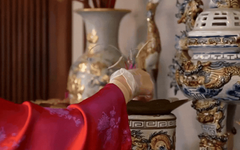 Hóa ra bao năm nay nhiều nhà vẫn đang tỉa chân nhang sai cách: Một cái 