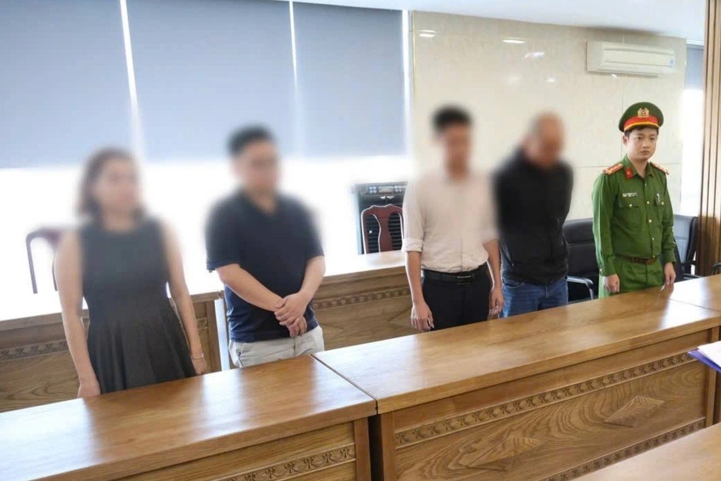 Mua bán trái phép hóa đơn, 3 giám đốc và một công chức thuế bị khởi tố- Ảnh 1.