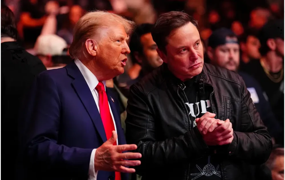Tổng thống Mỹ Donald Trump (trái) và tỉ phú Elon Musk. Ảnh: Chris Unger/Zuffa LLC Trump-Musk.png