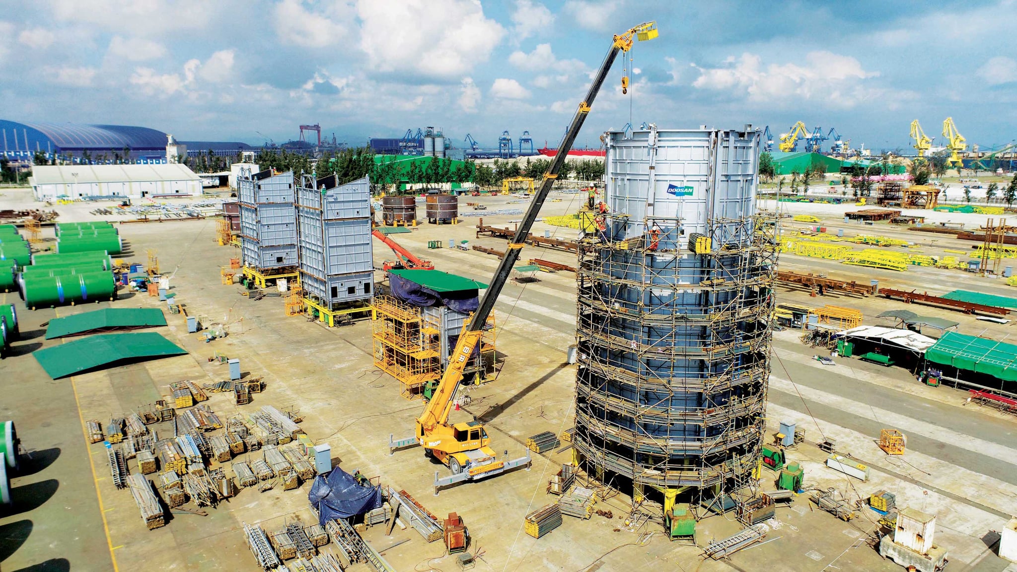 Mỹ áp mức thuế mới, rủi ro hay cơ hội, doanh nghiệp Việt cần làm gì? - Ảnh 1.