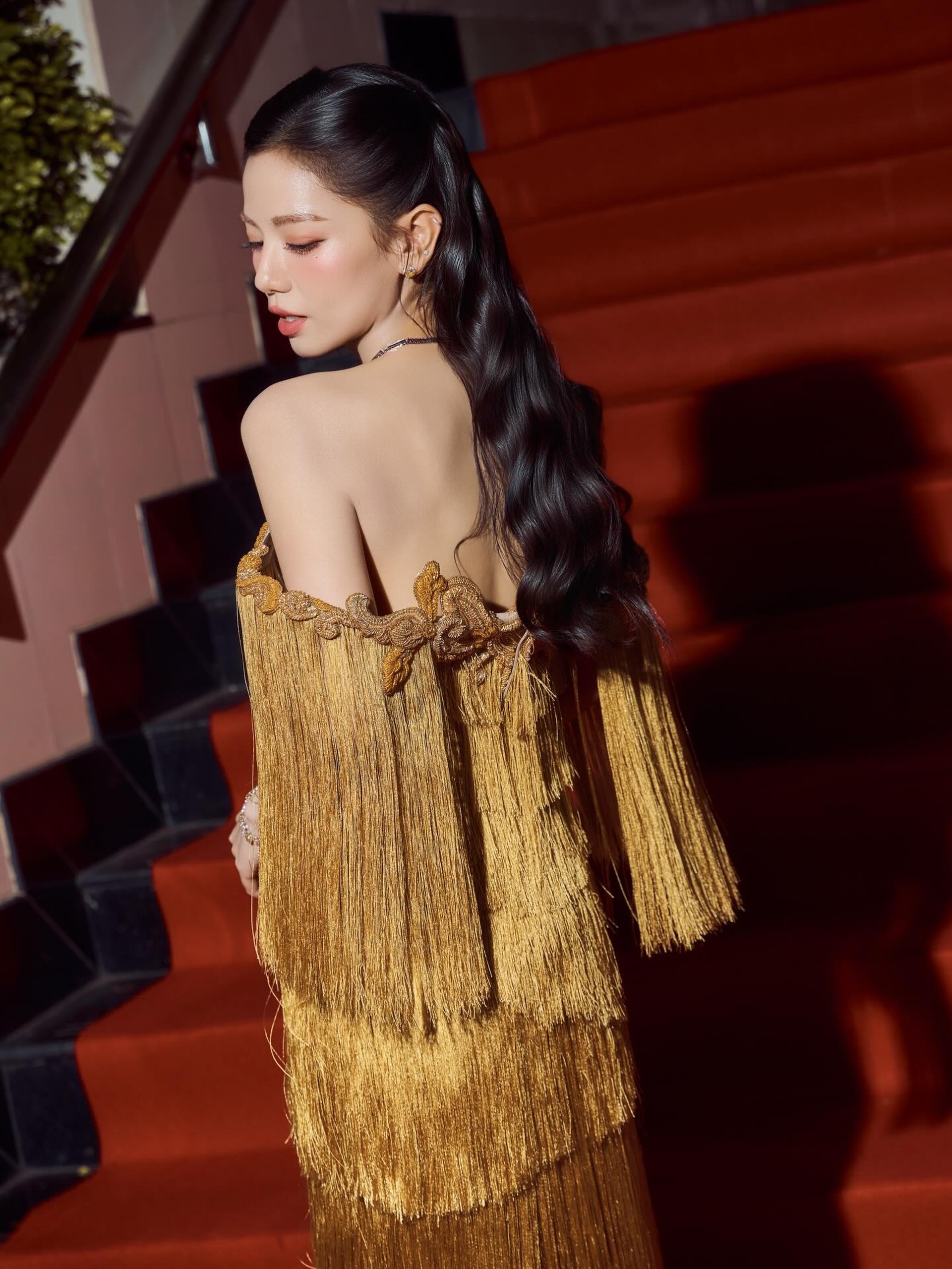 Mỹ nhân Mưa đỏ được ví như thần tiên tỷ tỷ, nói thẳng tiêu chí bạn trai - 1