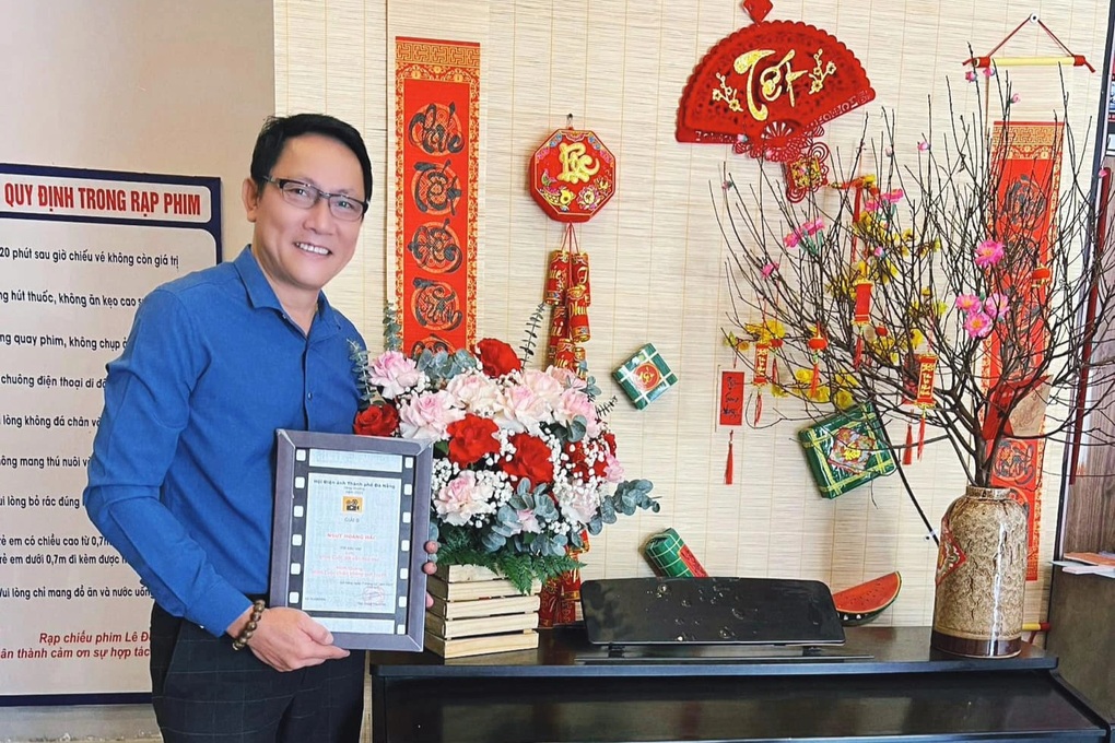 NSƯT Hoàng Hải kể chuyện đón Tết ở nước ngoài, khóc vì nhớ nhà - 1