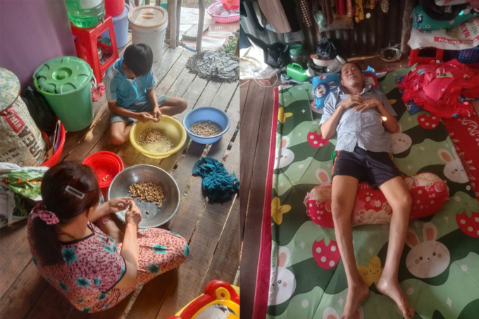 Bà Ham và con trai lột vỏ hạt điều để kiếm tiền lo cho ông Hùng. Ảnh: Gia đình cung cấp