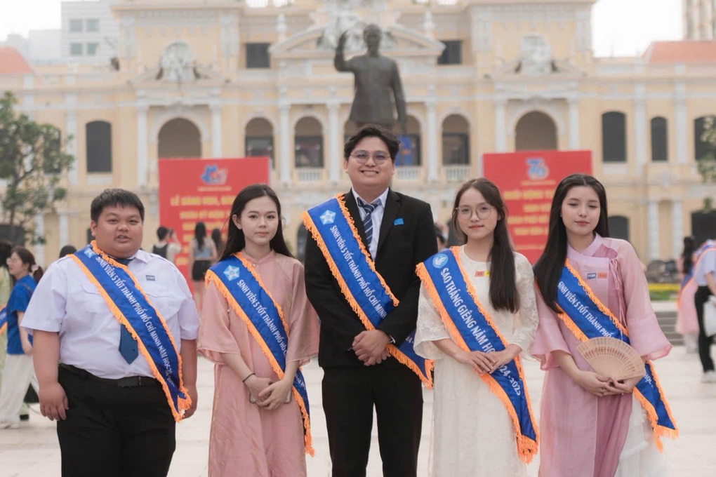 Nam sinh học cao đẳng trúng tuyển vào tập đoàn công nghệ hàng đầu thế giới - 1