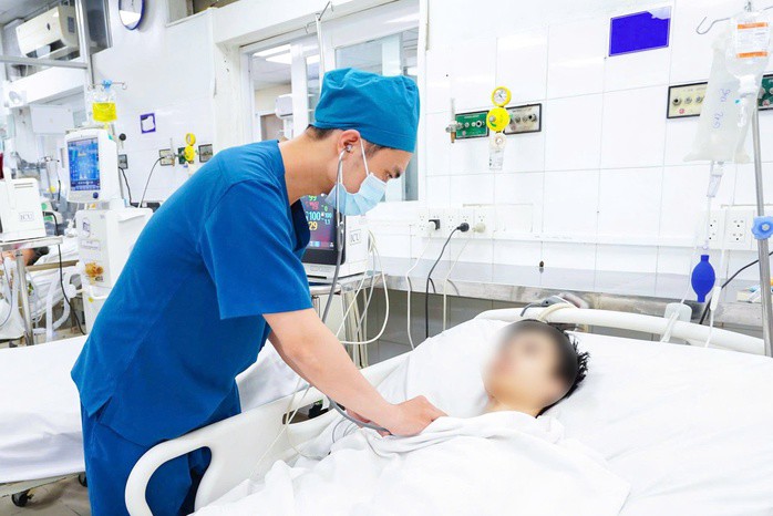 Sau 6 ngày điều trị tích cực, tình trạng bệnh nhi cải thiện rõ rệt