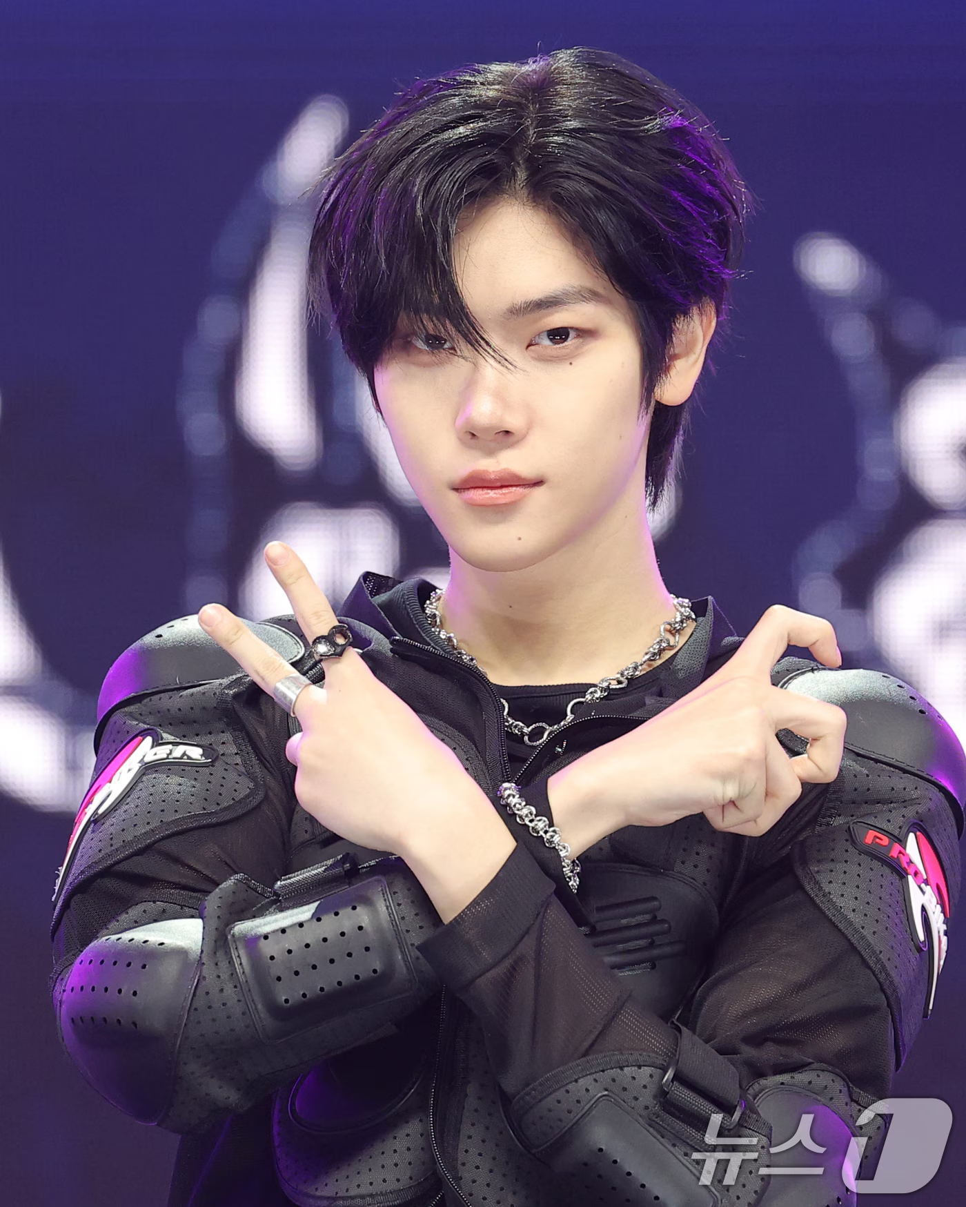 Nam thần gen Z 1m8 nức tiếng mắc bệnh hiểm nghèo- Ảnh 1. Nam thần gen Z 1m8 nức tiếng mắc bệnh hiểm nghèo- Ảnh 1.