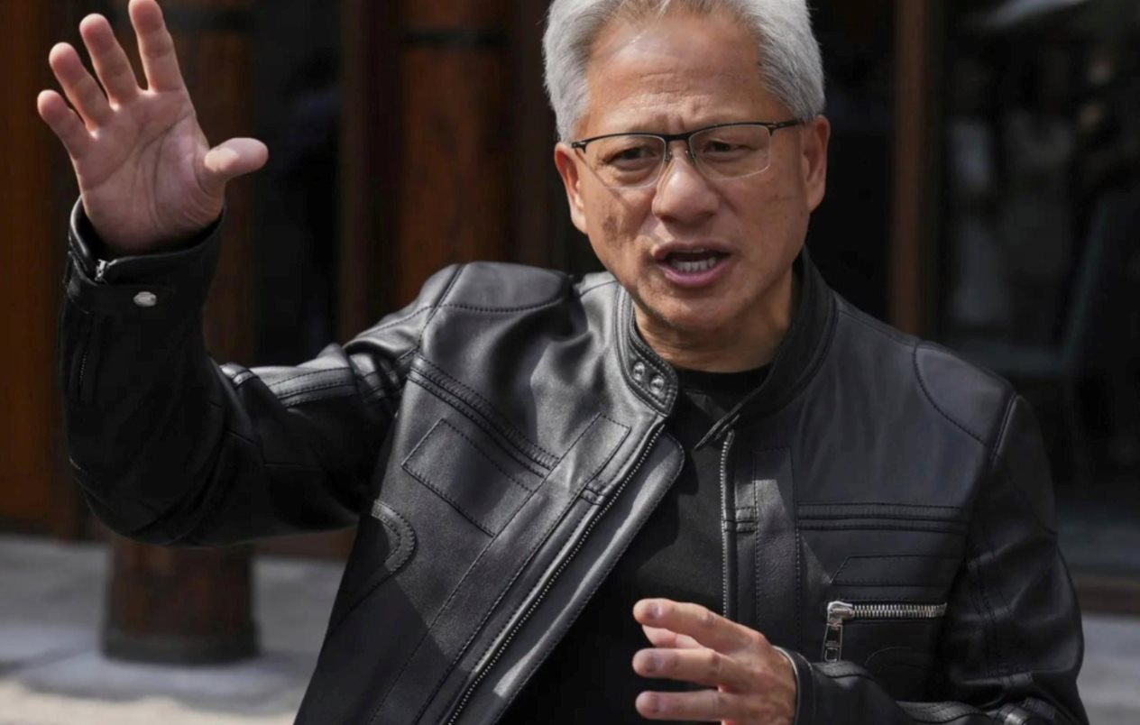 CEO Nvidia: Né AI là hạ sách, kiểu người mất kỹ năng này chắc chắn sẽ bị bỏ lại phía sau!- Ảnh 1.