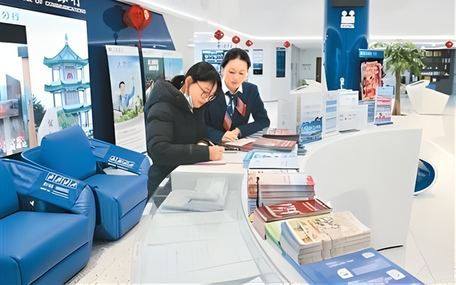 Khách hàng gửi tiết kiệm 3 tỷ đồng, lúc đến rút bị yêu cầu nộp thêm 400 triệu: Ngân hàng khẳng định không có sự nhầm lẫn- Ảnh 1.