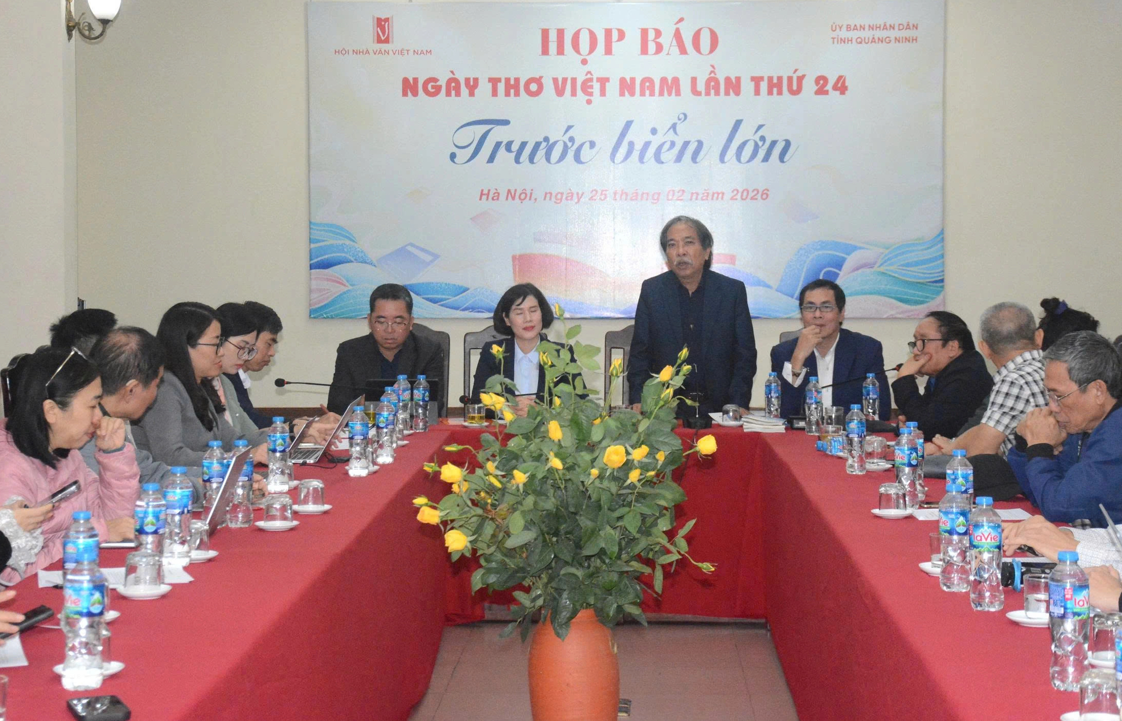 Ngày thơ Việt Nam 2026 'đến' Quảng Ninh vào rằm tháng giêng- Ảnh 1. Ngày thơ Việt Nam 2026 'đến' Quảng Ninh vào rằm tháng giêng- Ảnh 1.