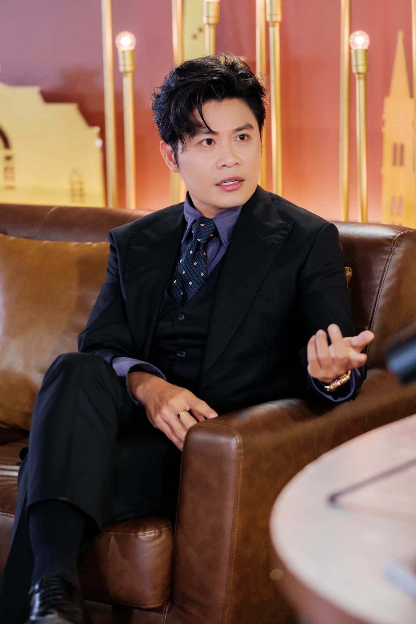 Nghệ sĩ Việt được hơn 70 đơn vị giáo dục mời giao lưu: Là nhân vật truyền cảm hứng, nhận loạt giấy khen từ Bộ Tư lệnh cảnh vệ - Bộ Công an- Ảnh 1.