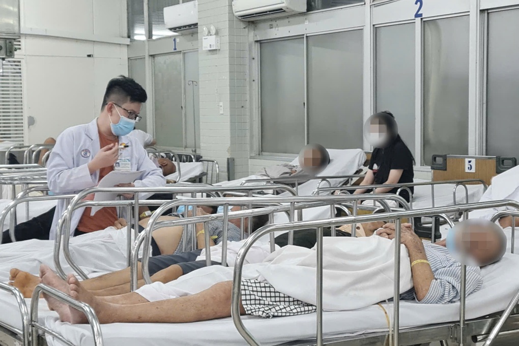 Ngộ độc thực phẩm dịp Tết: Không chỉ xin lỗi là xong - 1