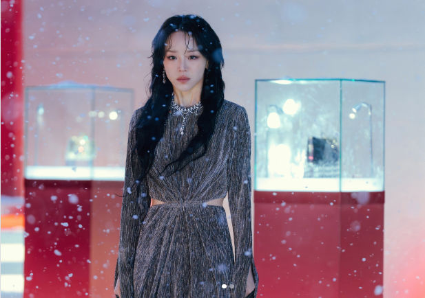 Người Hàn vung tiền mua đồ hiệu có 