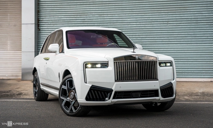 Rolls-Royce Cullinan Series II nhập tư nhân về Việt Nam hồi tháng 10/2025. Ảnh: Minh Quân