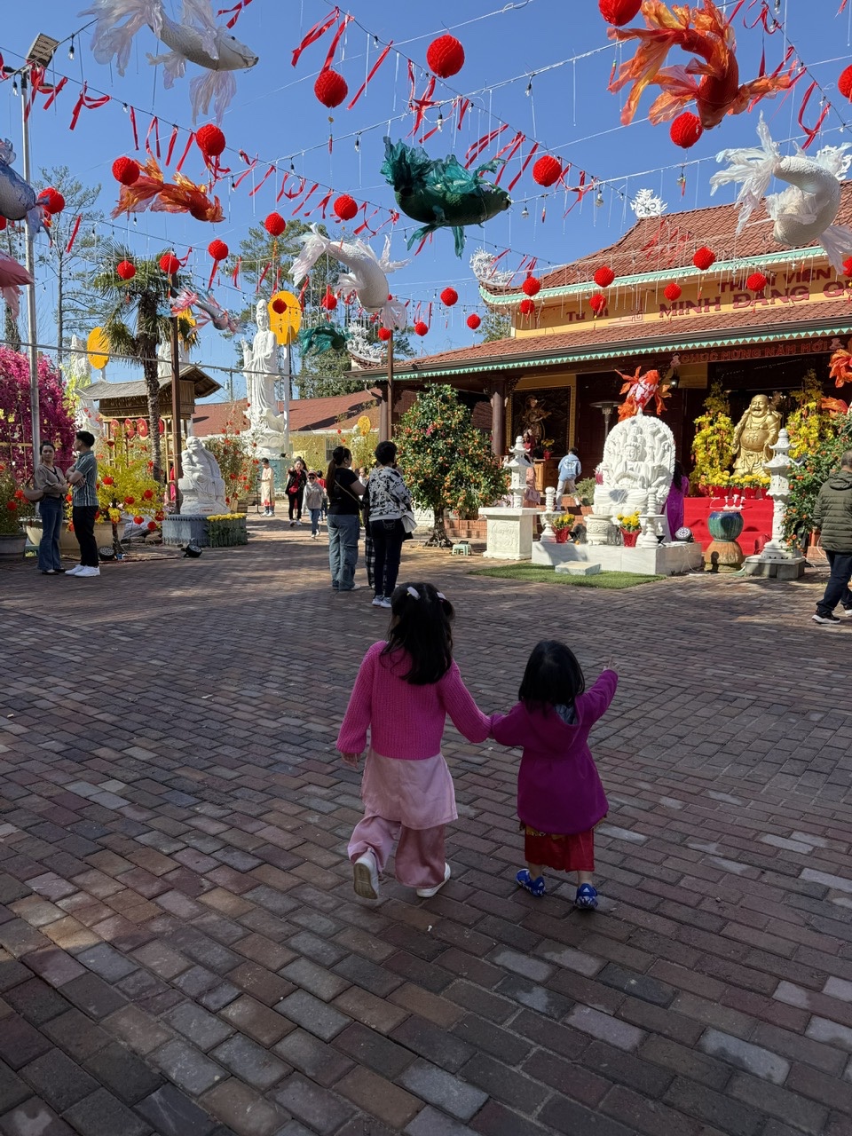 Người Việt xa quê bồi hồi đón Tết - Ảnh 2.