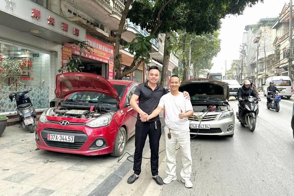 Người cứu hộ ô tô miễn phí trong gần 15 năm: “Chỉ sợ không giúp được gì” - 1