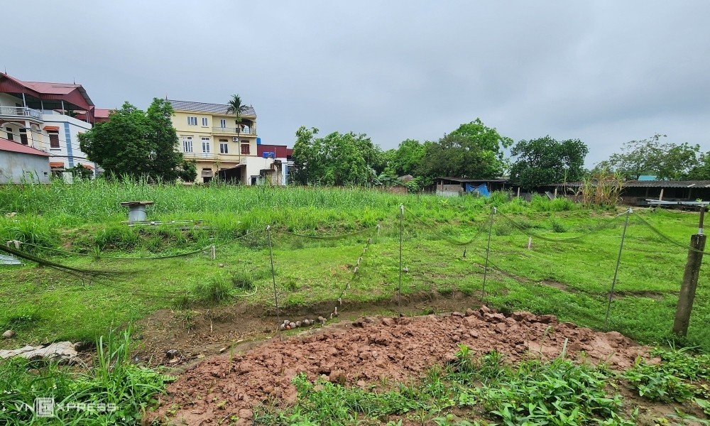 Nguoi dan ong ngoai quoc tranh chap nha dat vi