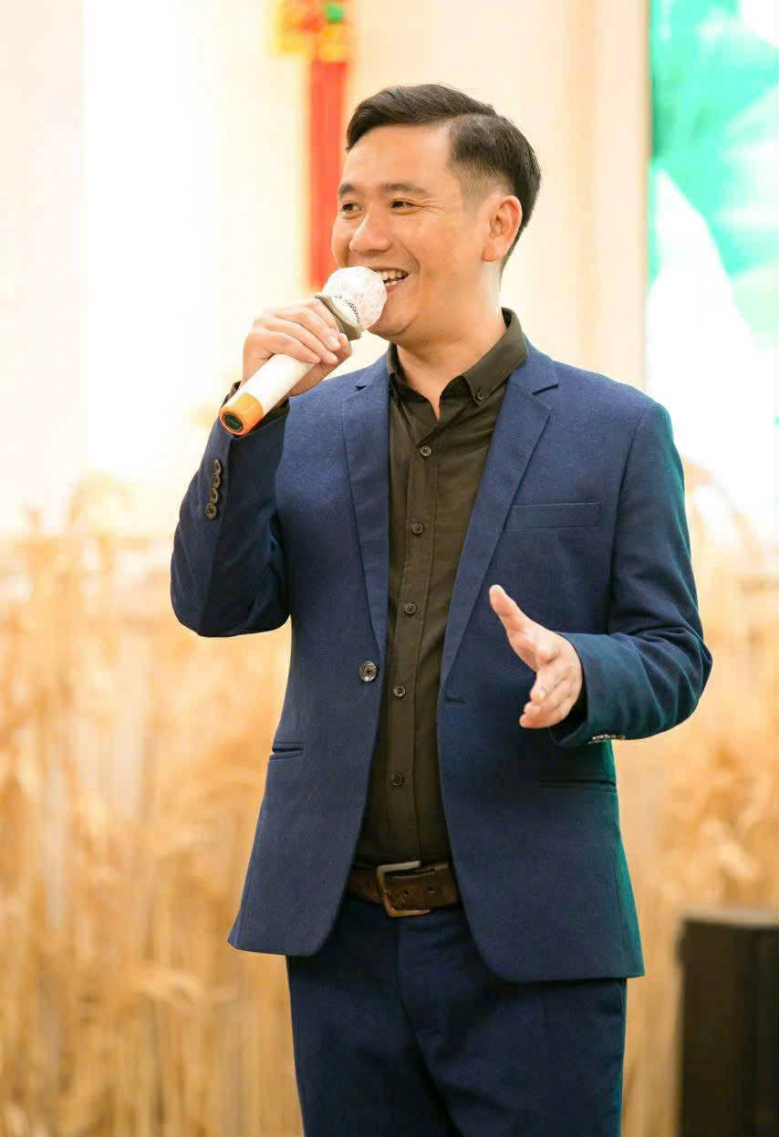 Nhạc sĩ Tiến Long với những ca từ gợi nhớ quê hương - Ảnh 1.