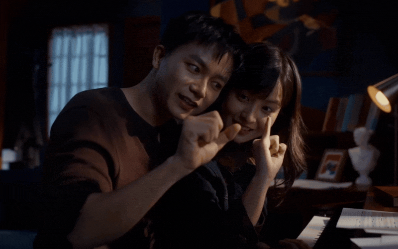 Nhạc sĩ đắt show nhất Việt Nam tình tứ cạnh gái xinh, 1 hành động làm cõi mạng phát sốt- Ảnh 1.