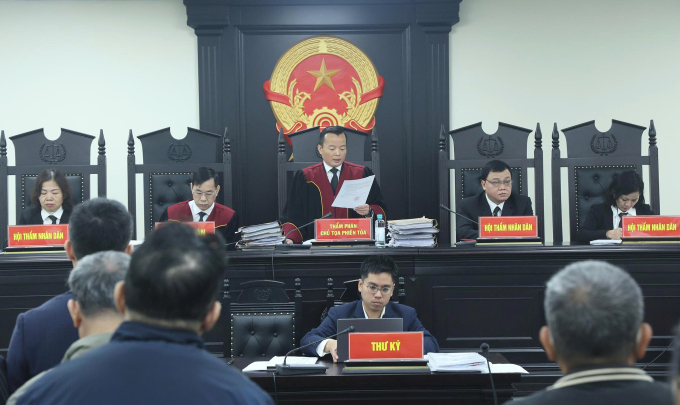 Phiên tòa được điều hành bởi thẩm phán chủ tọa Đinh Quốc Trí. Ảnh: Danh Lam