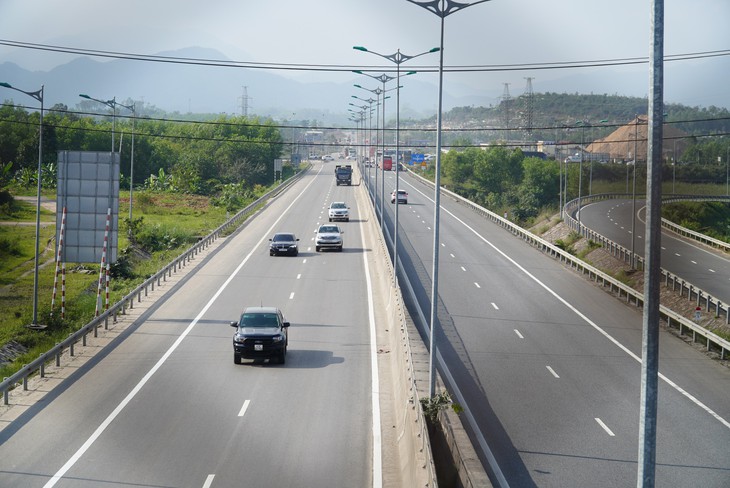 Nhiều tuyến cao tốc ghi nhận kỷ lục mới về lưu lượng xe dịp Tết - Ảnh 1.
