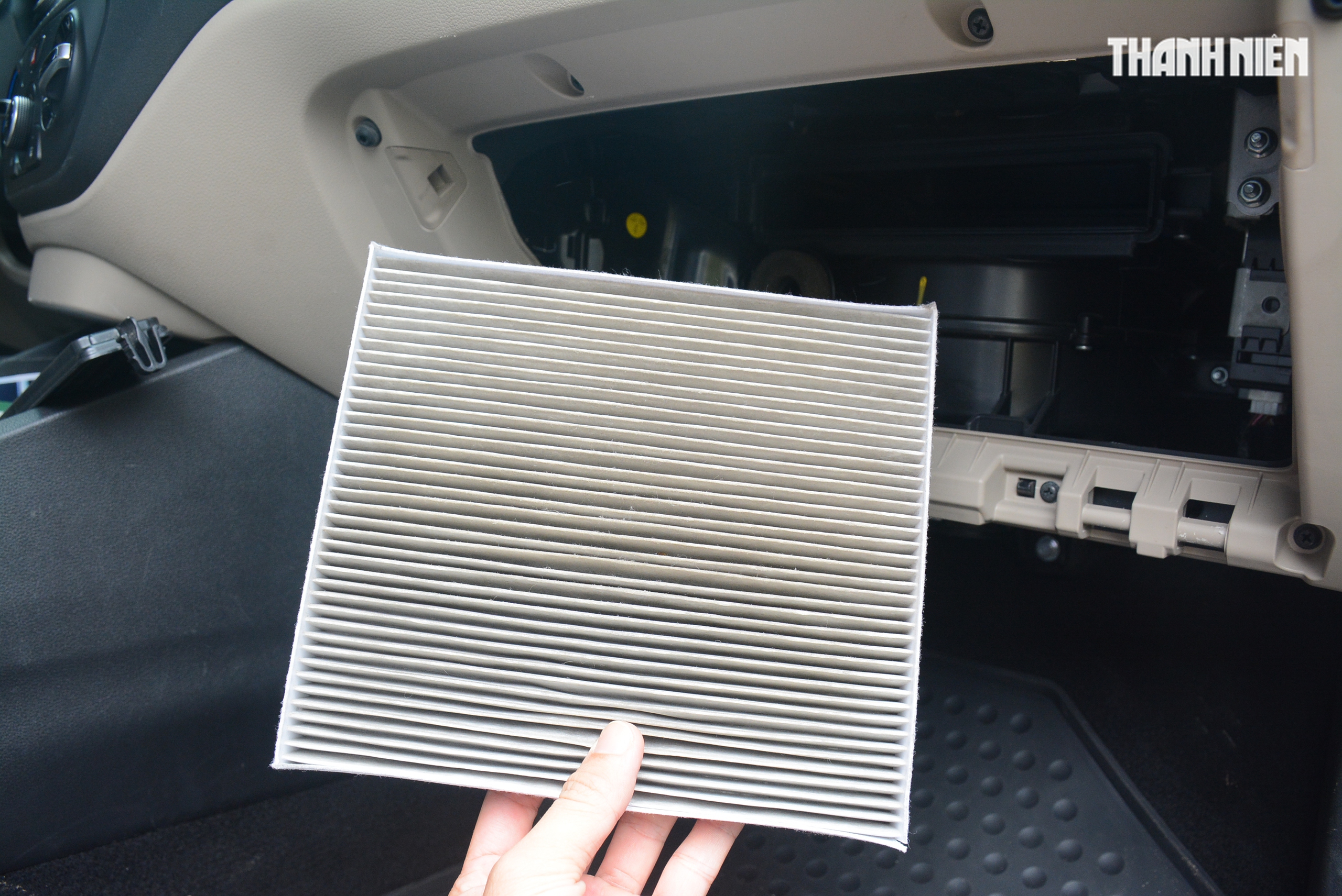 Bảo dưỡng ô tô dịp cận Tết: Những chi tiết chủ xe có thể tự thay thế - Ảnh 1.